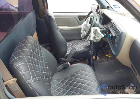 1997 Chevrolet S-10 Fleetside from USA, damaged, VIN 1GCCS14X5VK200131